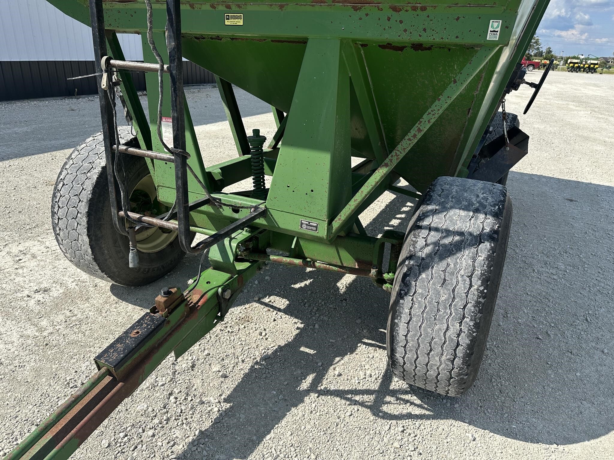  Unverferth 530 Gravity Wagon