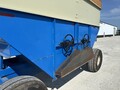  DMI D390 Gravity Wagon