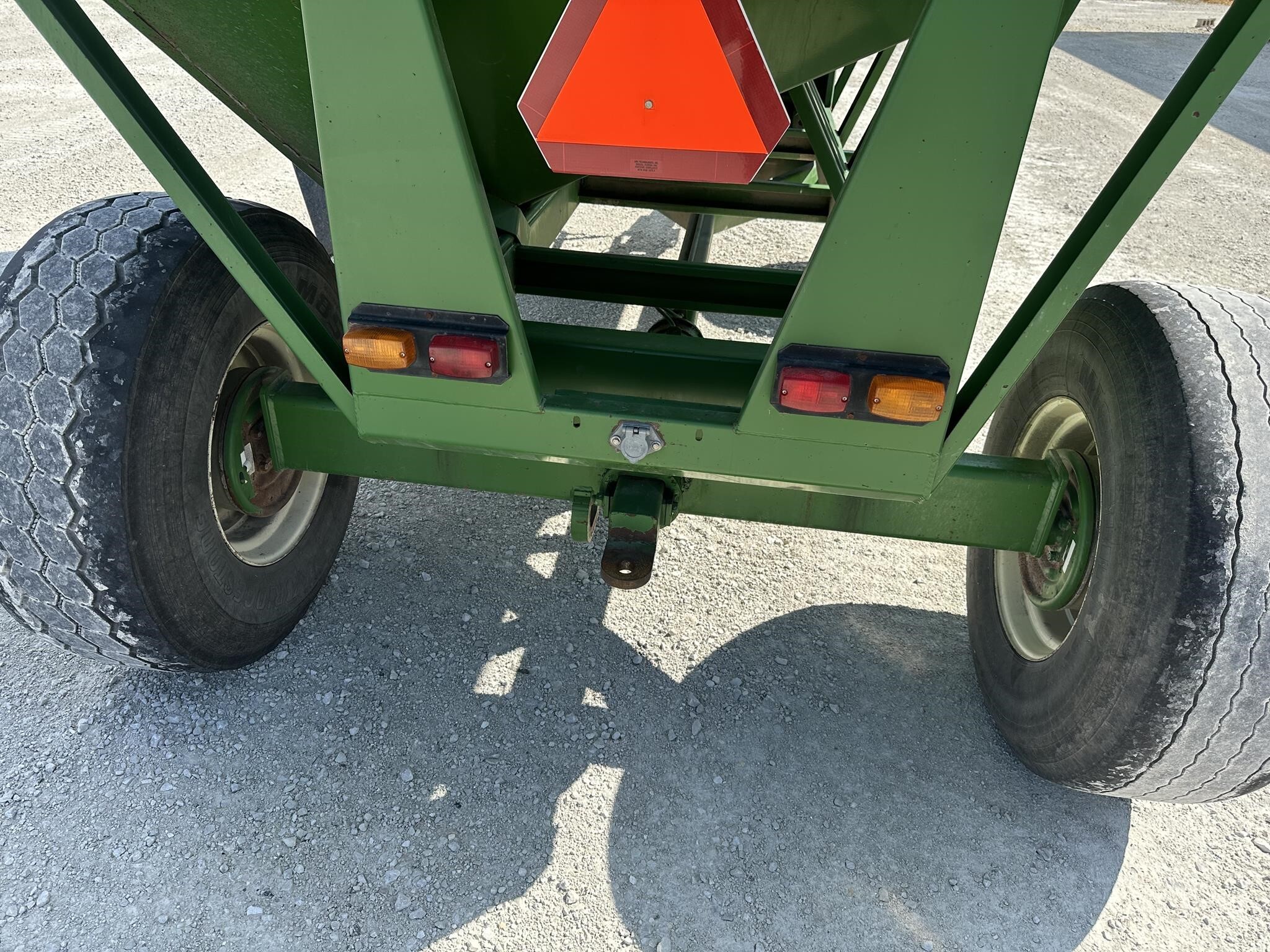  Unverferth 530 Gravity Wagon