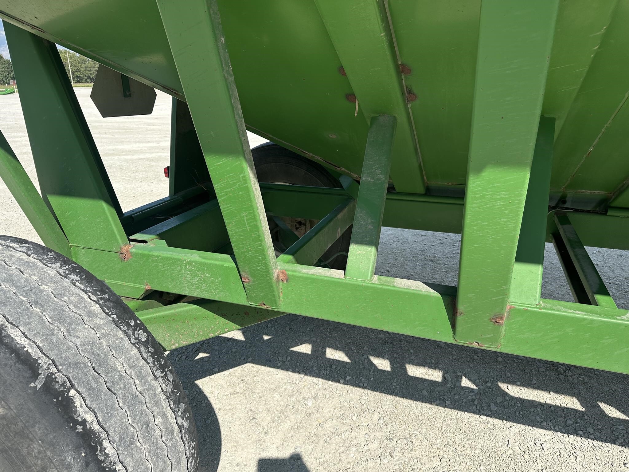  Unverferth 530 Gravity Wagon