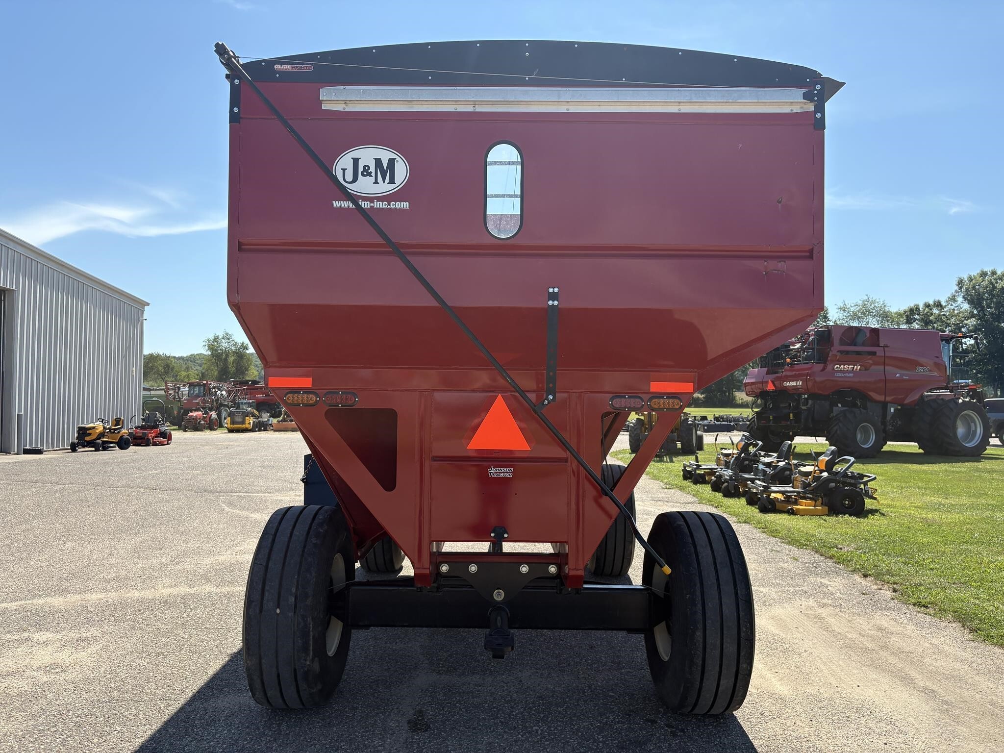 2023 J&M 755SD Gravity Wagon