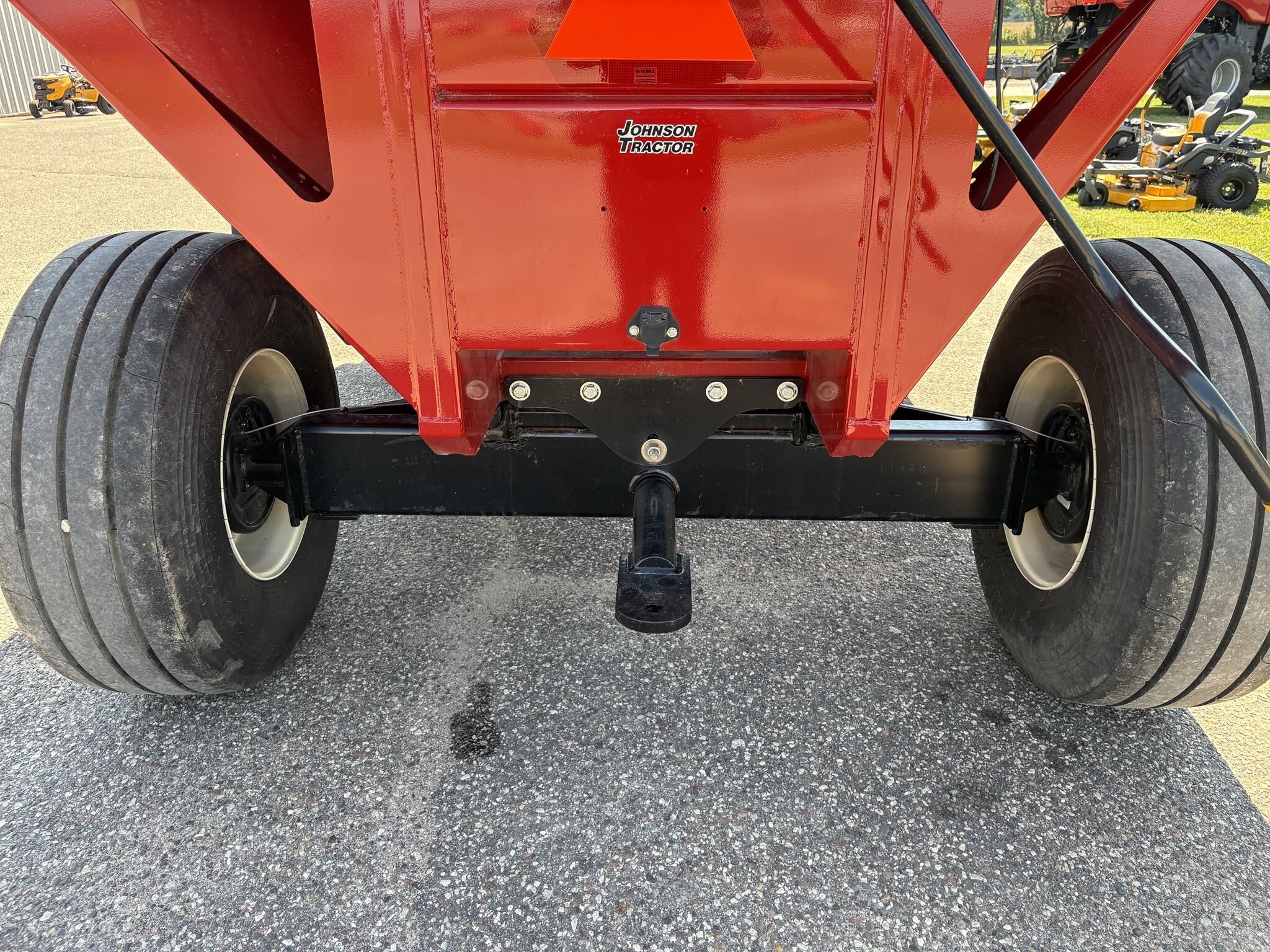 2023 J&M 755SD Gravity Wagon