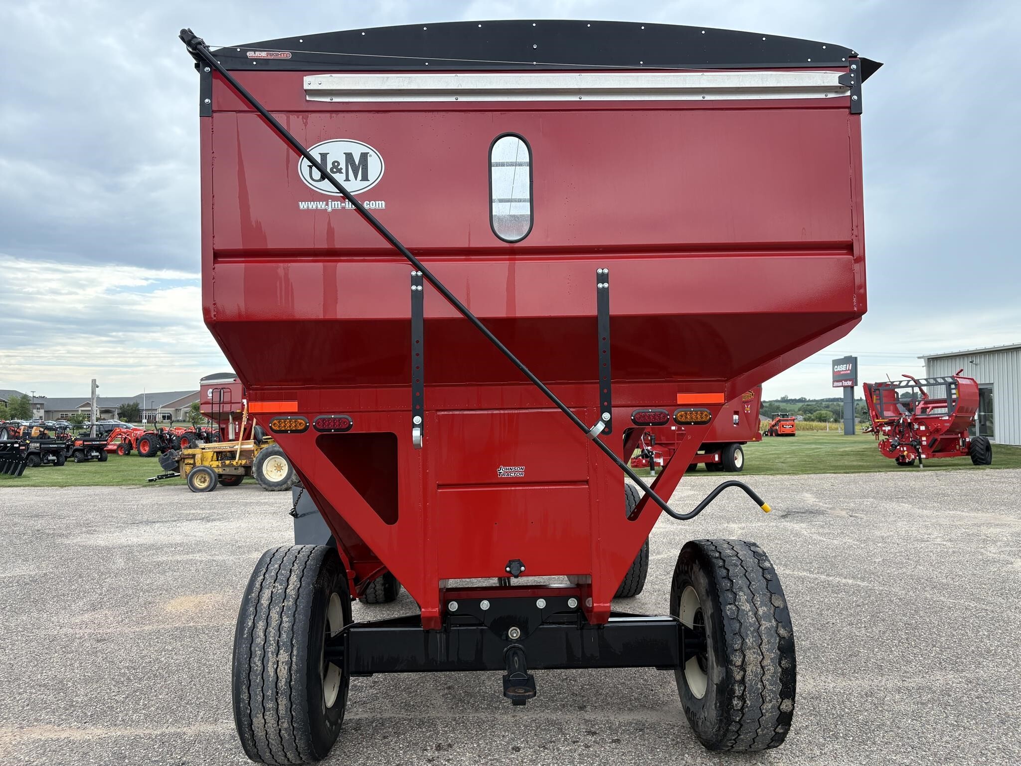 2022 J&M 755SD Gravity Wagon