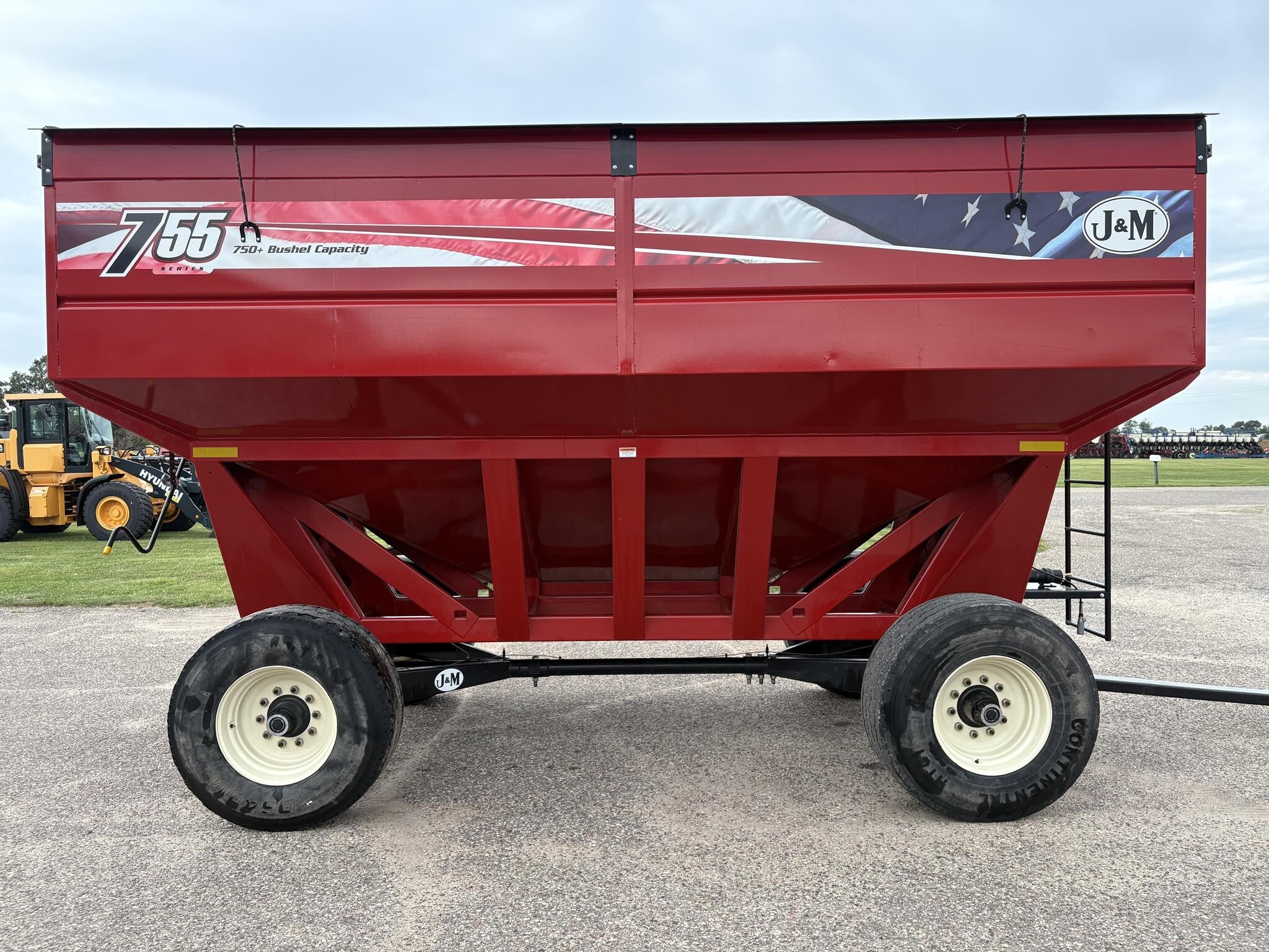 2022 J&M 755SD Gravity Wagon
