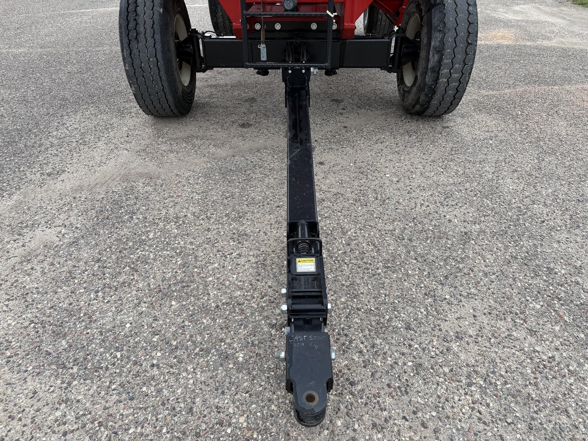 2022 J&M 755SD Gravity Wagon
