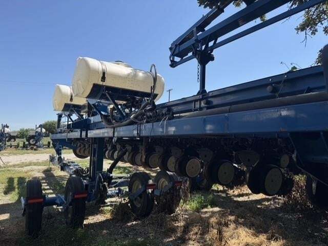 2010 Kinze 3660 Planter