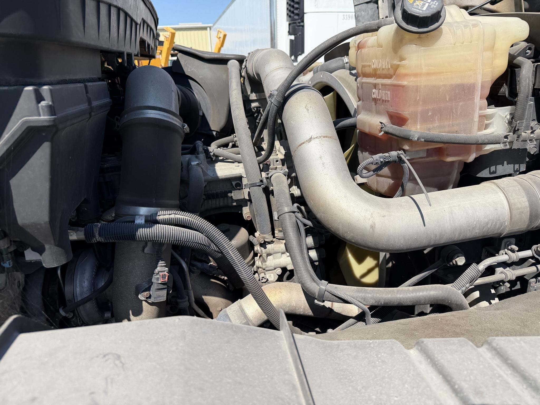 2015 International WORKSTAR 7600 Semi Trucks/Trailer