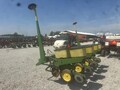  John Deere 7000 Planter