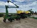  John Deere 1760 Planter