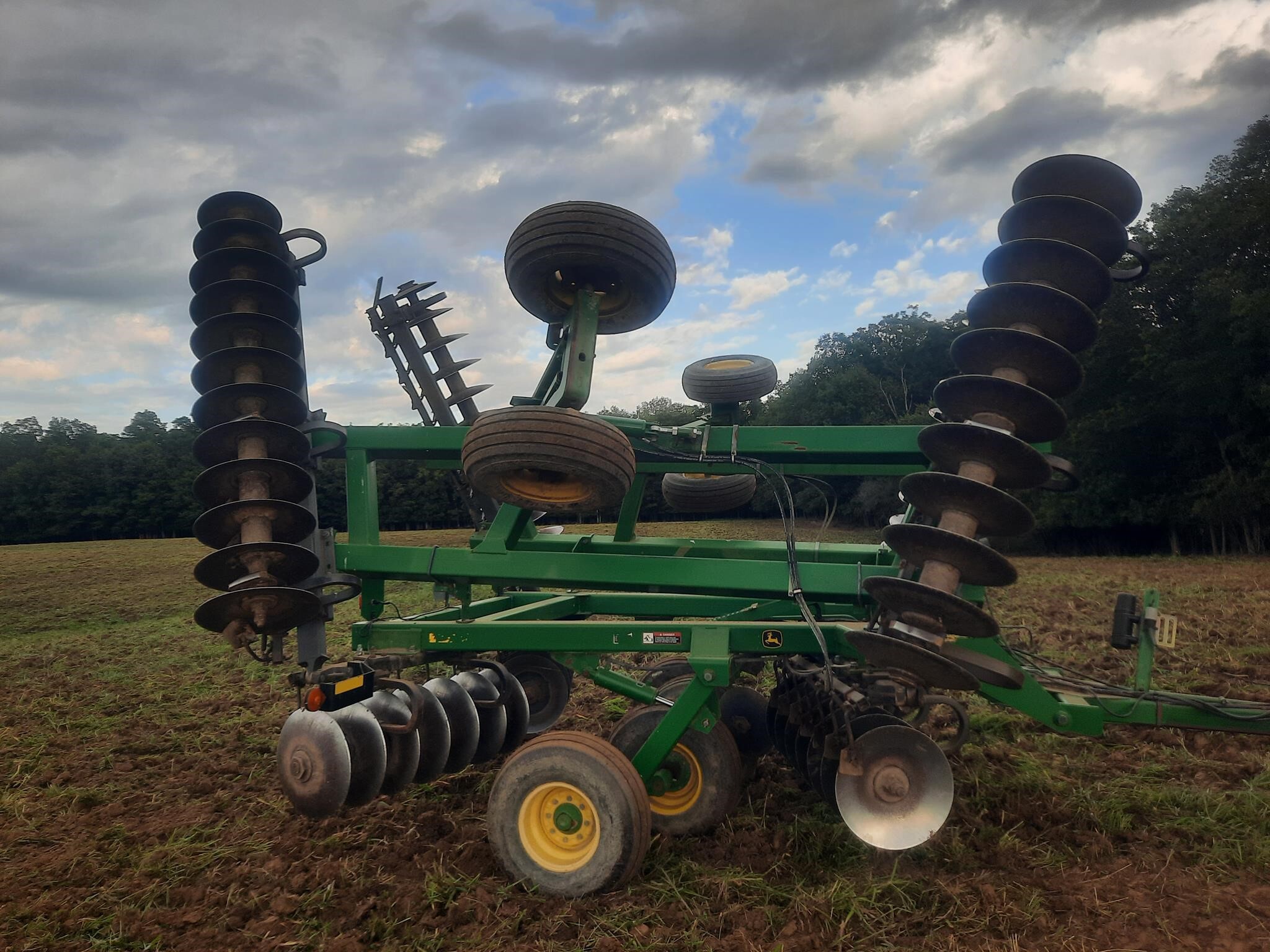  John Deere 637 Disk