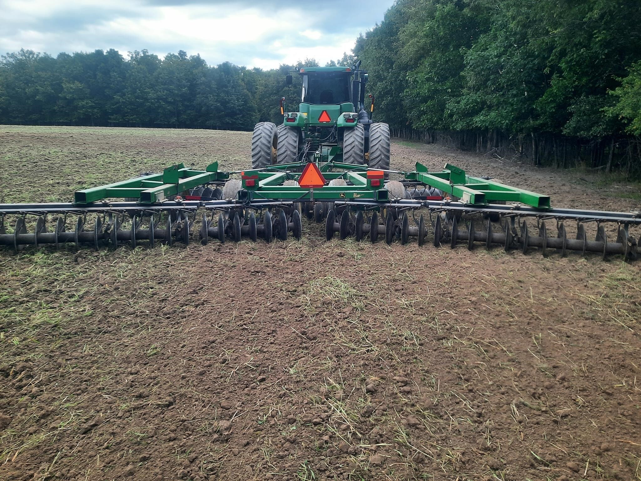  John Deere 637 Disk