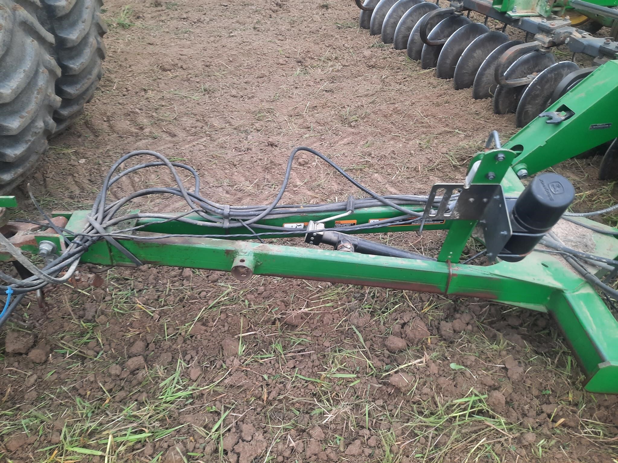  John Deere 637 Disk