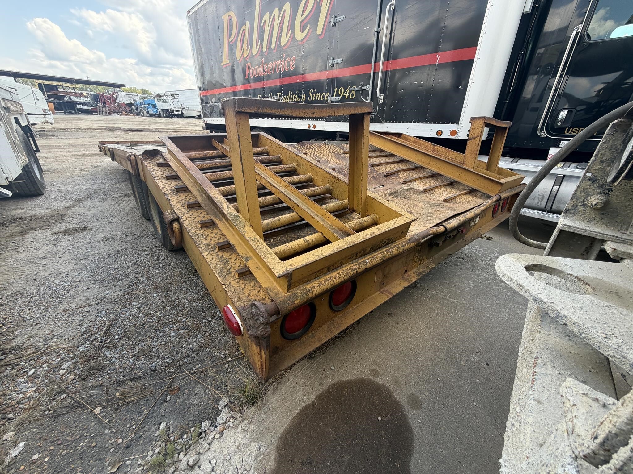 1998 Holden 10 TON PINTLE Semi Trucks/Trailer
