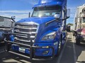 2019 Freightliner Cascadia 126 Semi Trucks/Trailer