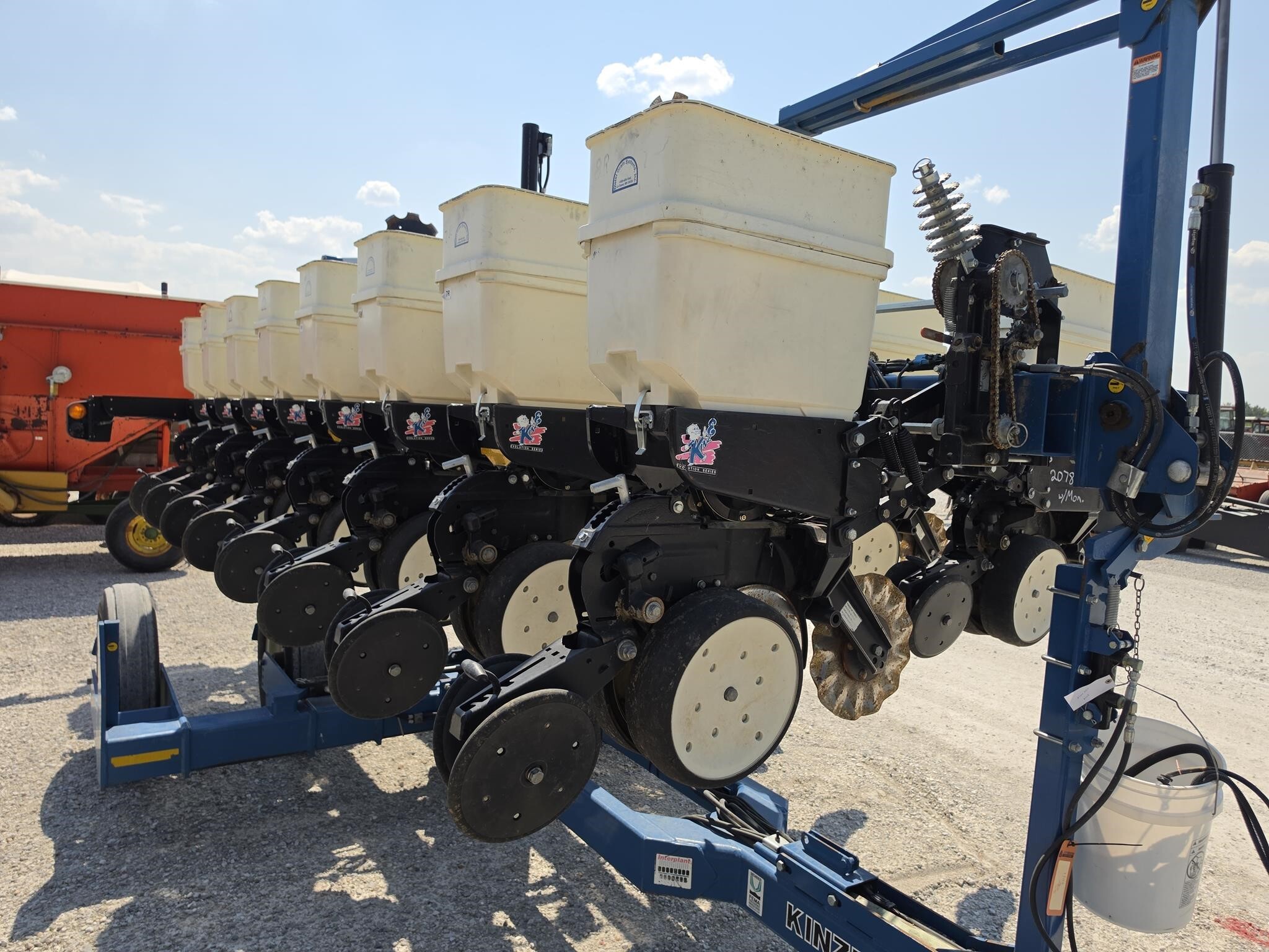 2010 Kinze 3500 Planter