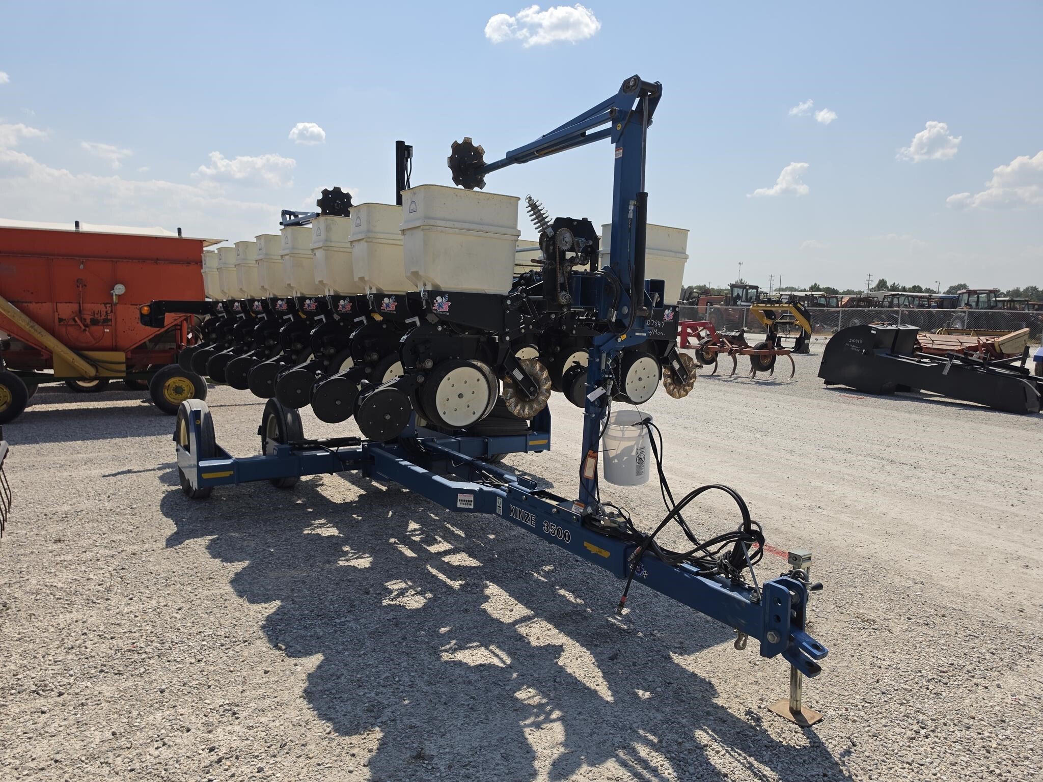 2010 Kinze 3500 Planter
