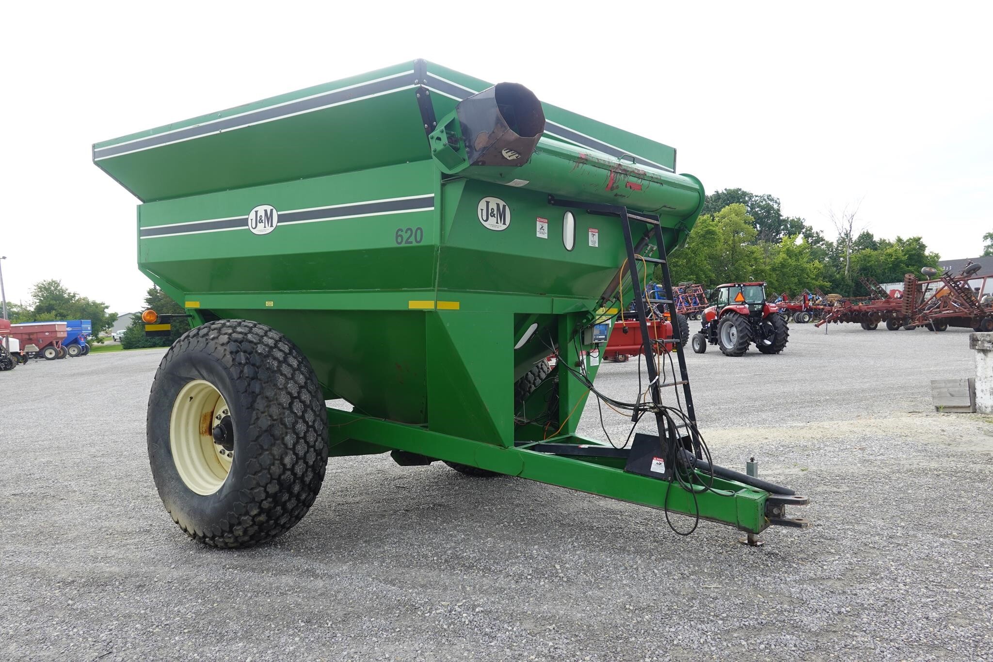 2001 J&M 620-14 Grain Cart