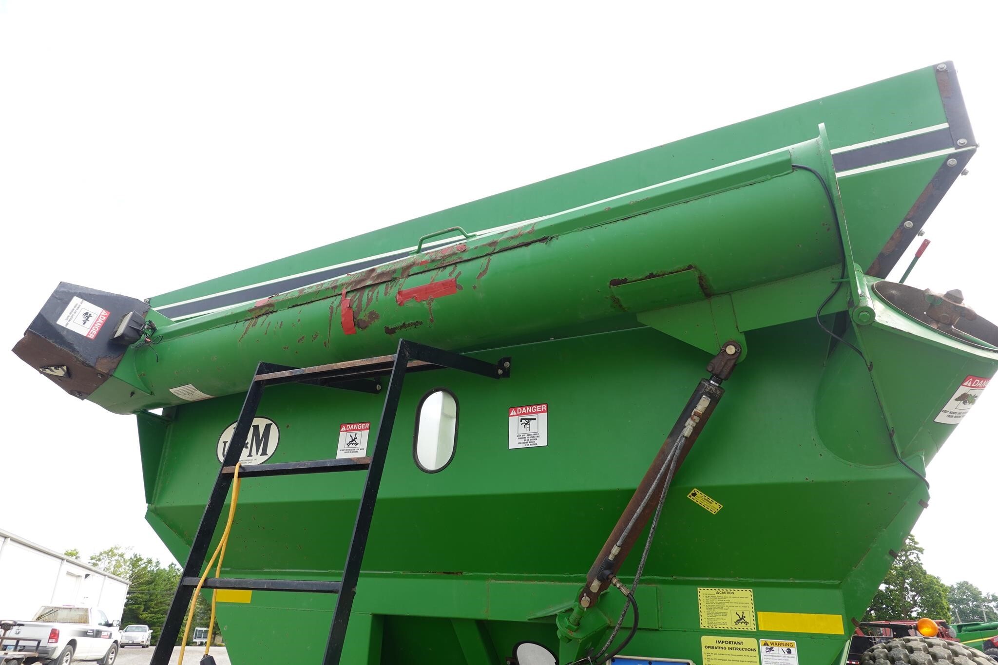 2001 J&M 620-14 Grain Cart