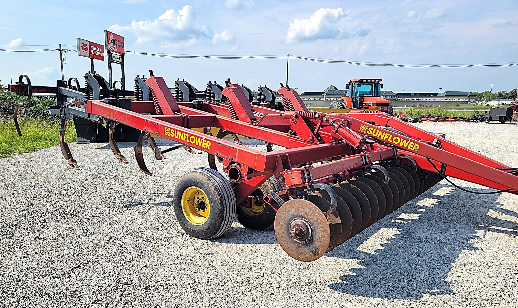 2000 Sunflower 4212-11 Disk Chisel