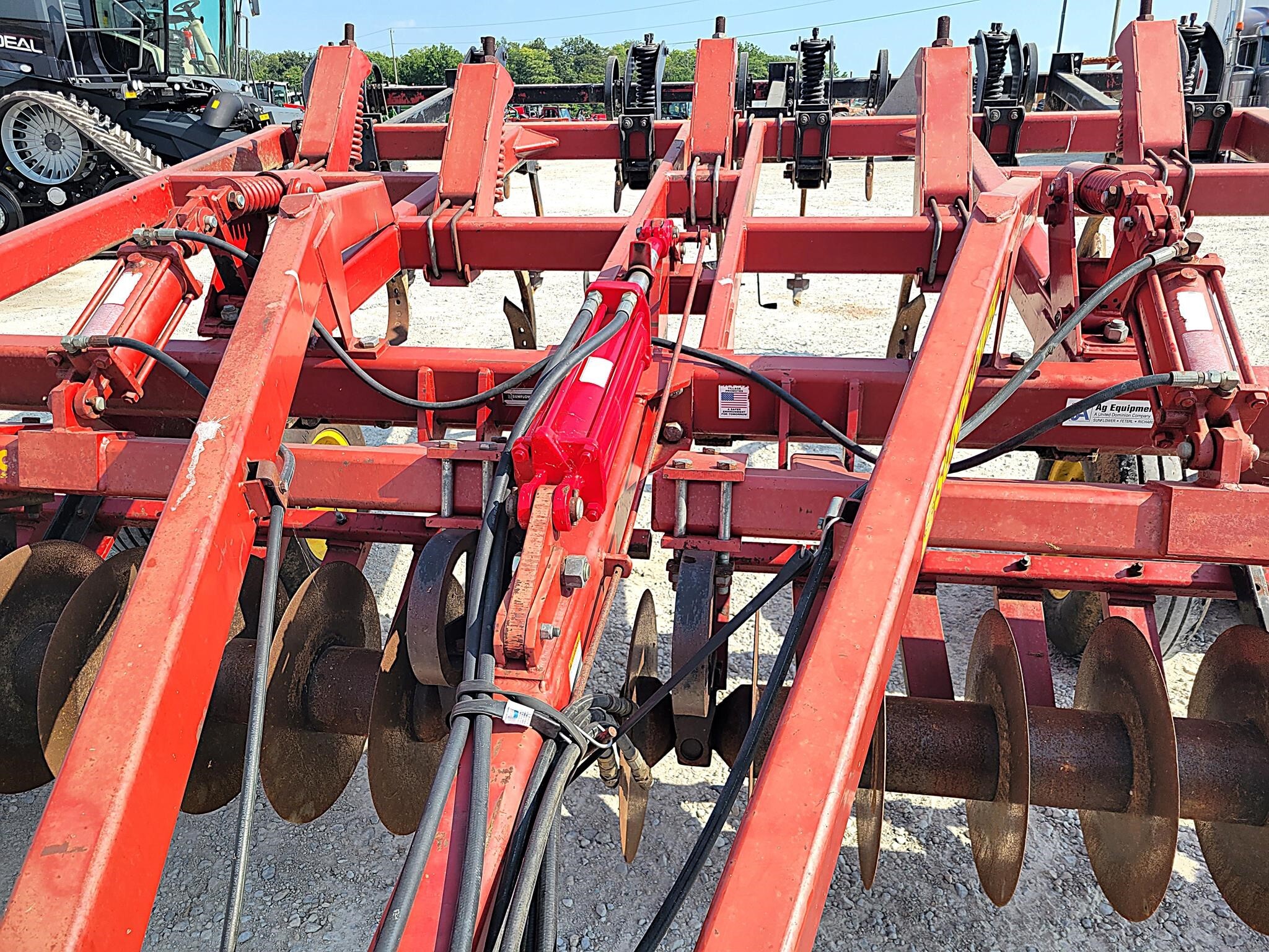 2000 Sunflower 4212-11 Disk Chisel