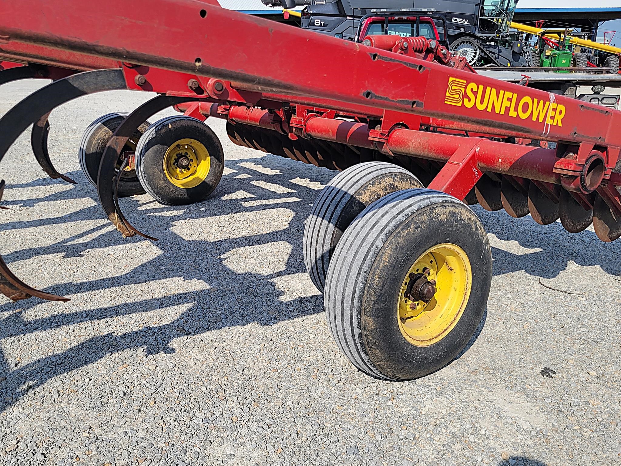 2000 Sunflower 4212-11 Disk Chisel