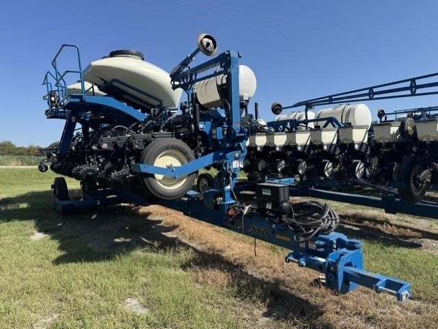 2010 Kinze 3660 ASD Planter