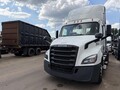 2021 Freightliner CASCADIA 116 Semi Trucks/Trailer
