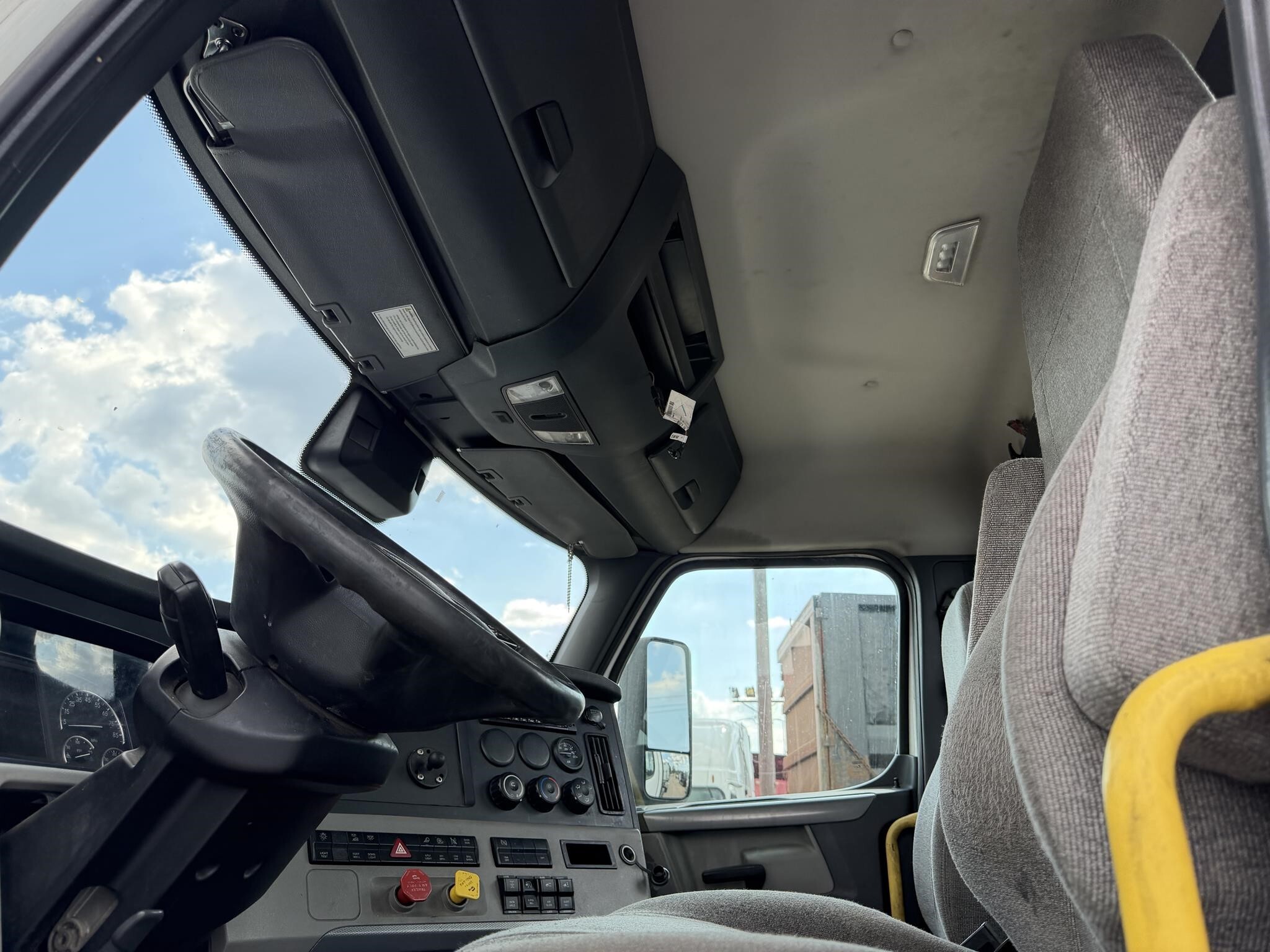 2021 Freightliner CASCADIA 116 Semi Trucks/Trailer