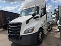 2021 Freightliner CASCADIA 116 Semi Trucks/Trailer