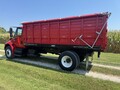 2005 International DURASTAR 4300 Semi Trucks/Trailer