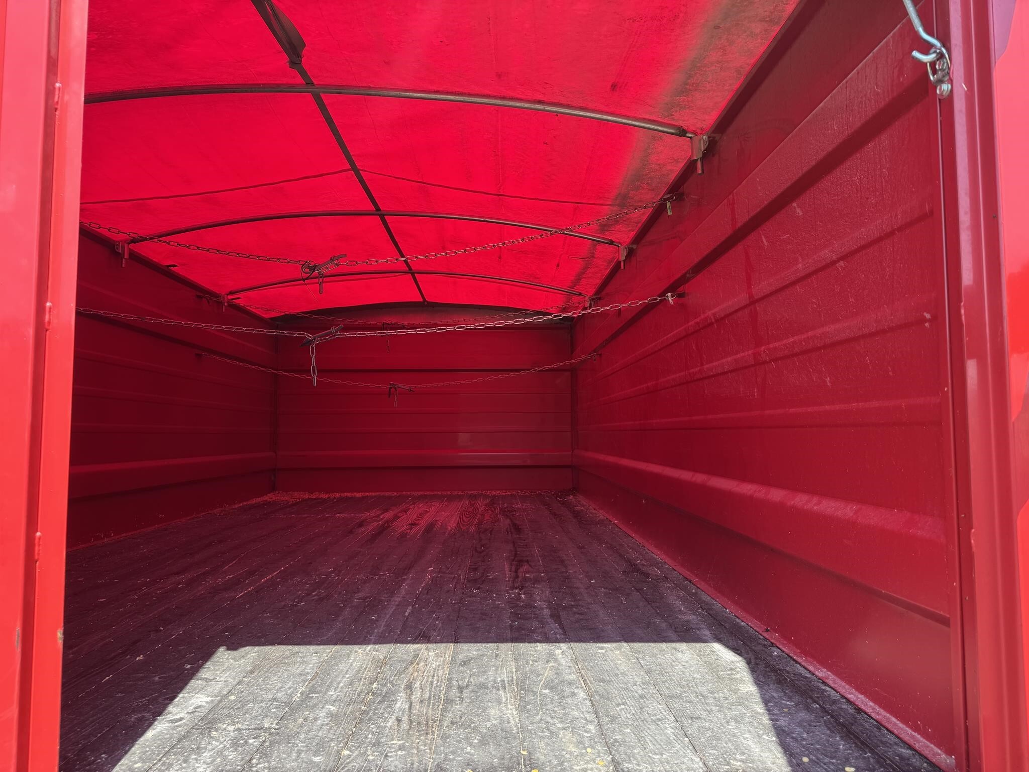 2005 International DURASTAR 4300 Semi Trucks/Trailer