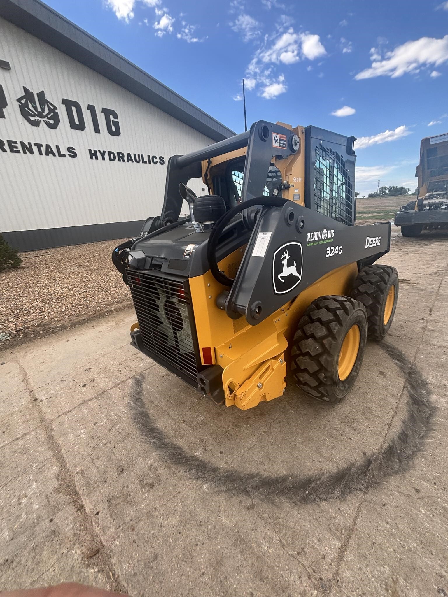 2020 Deere 324G Skid Steer