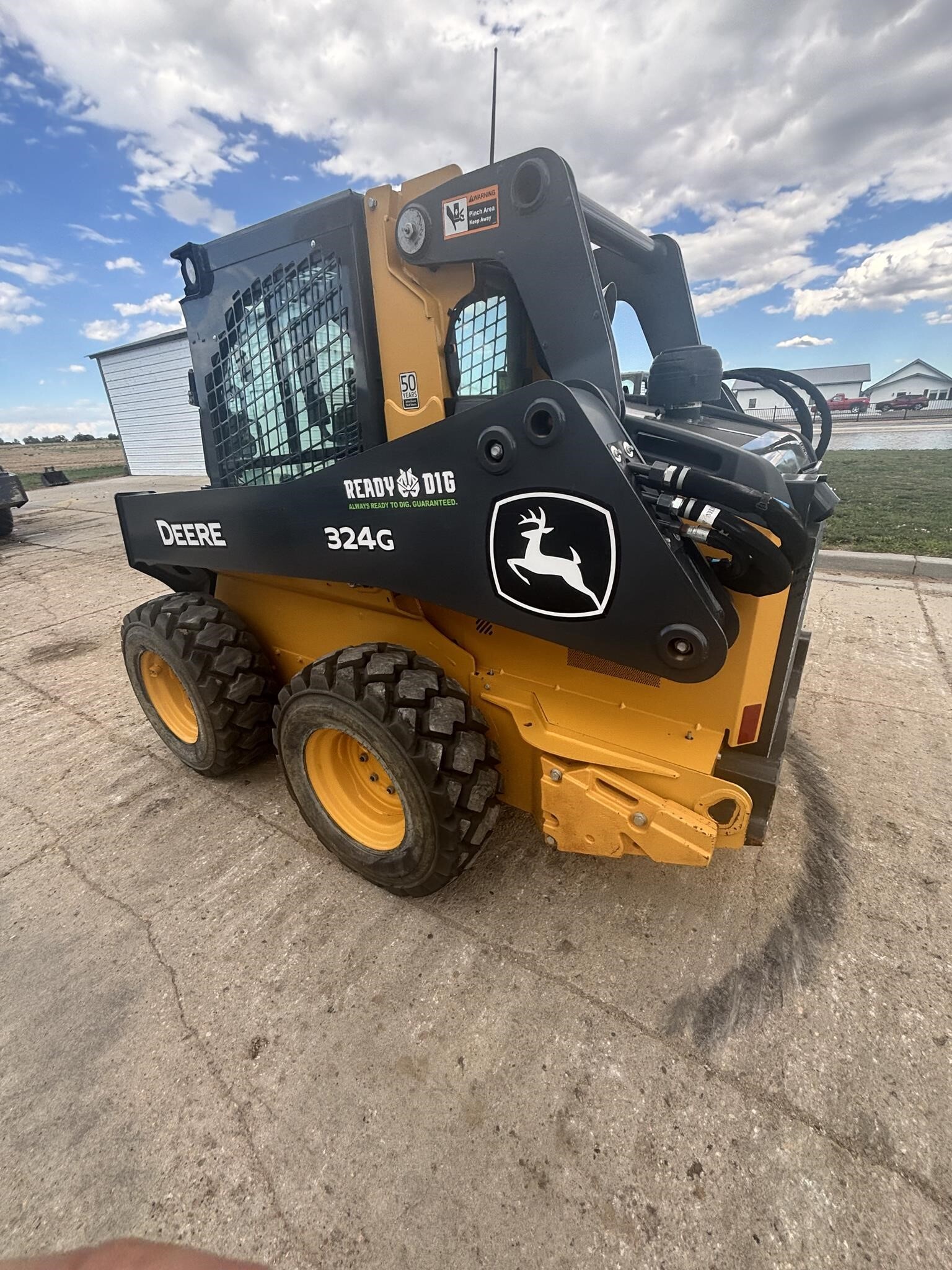 2020 Deere 324G Skid Steer