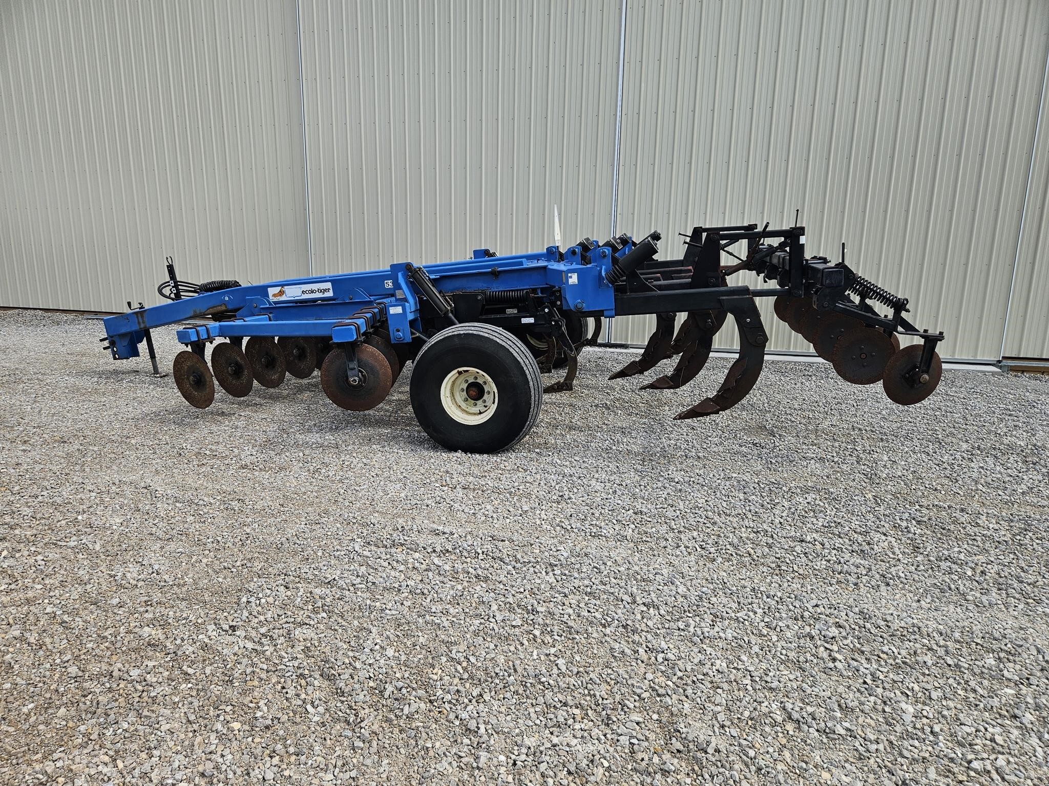  DMI Ecolo-Tiger 530 Disk Chisel