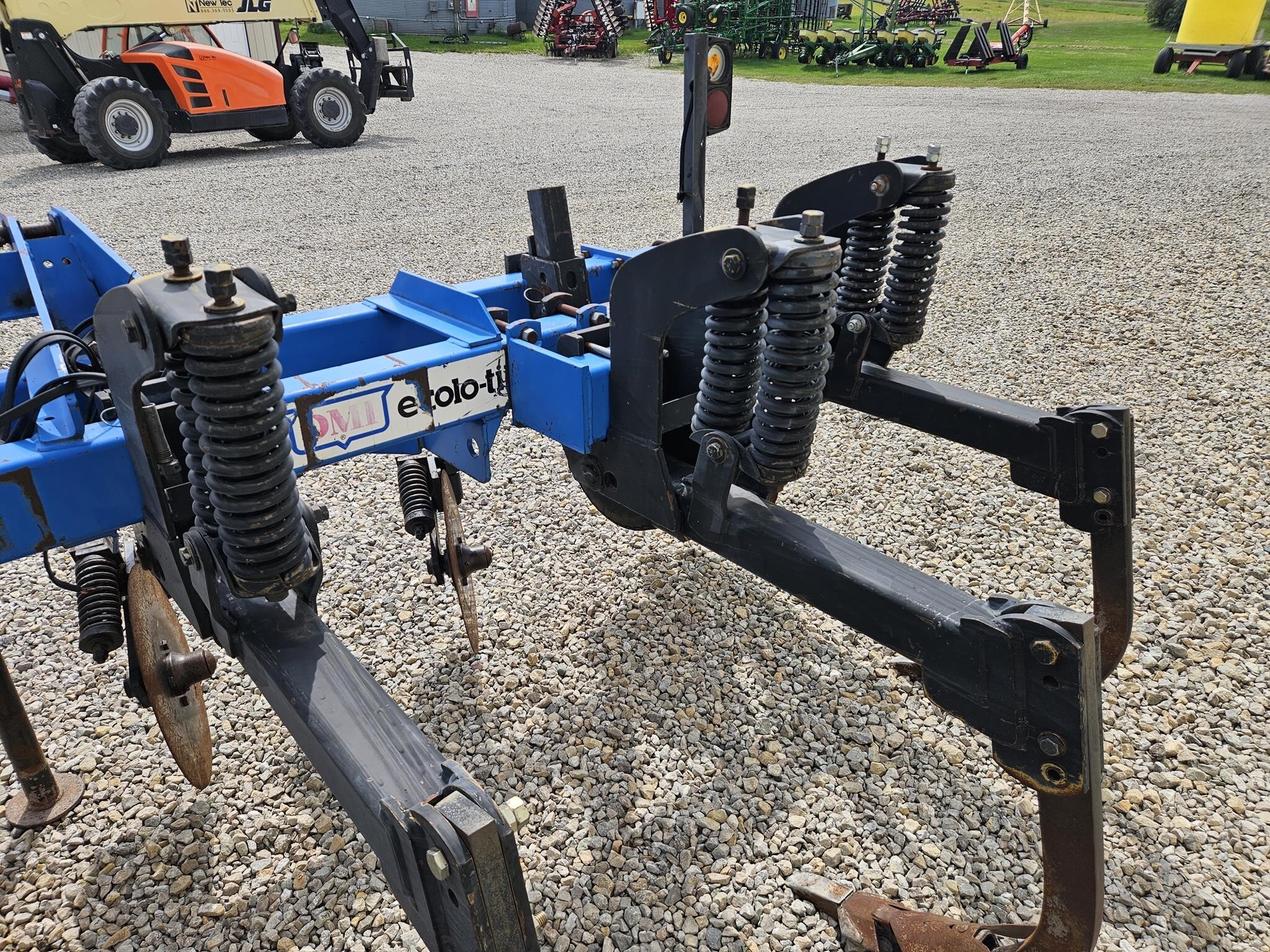  DMI 500 In-Line Ripper