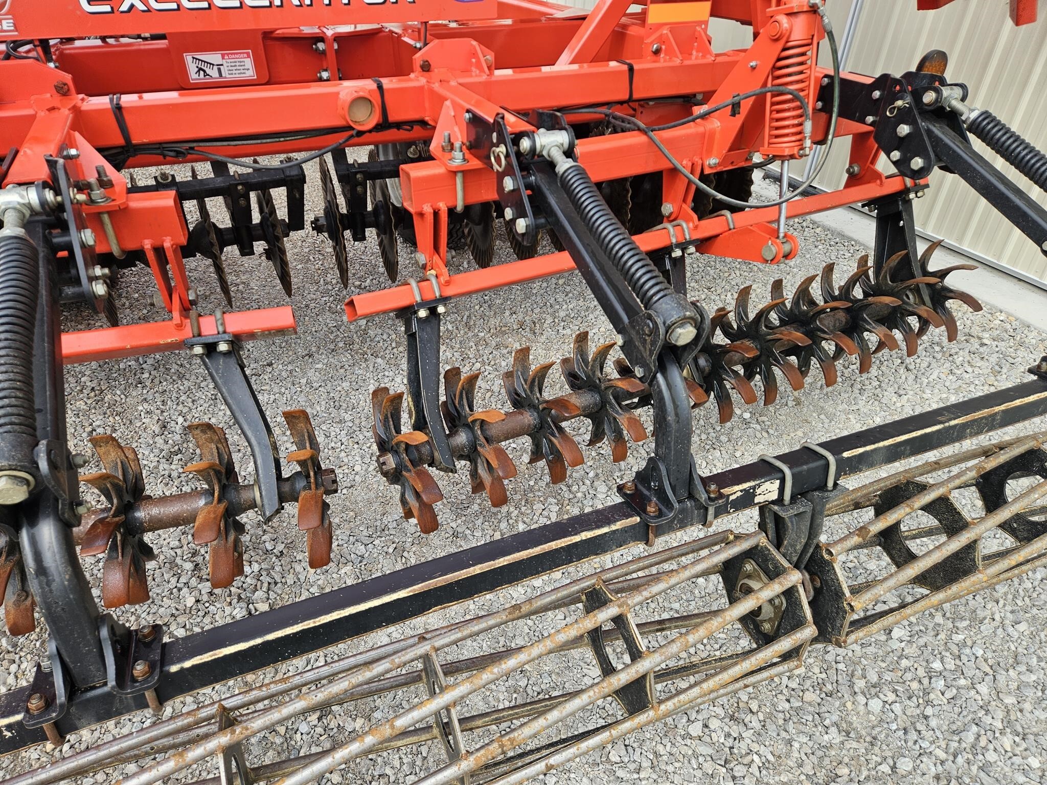 2017 Kuhn Krause 8005-34 Vertical Tillage
