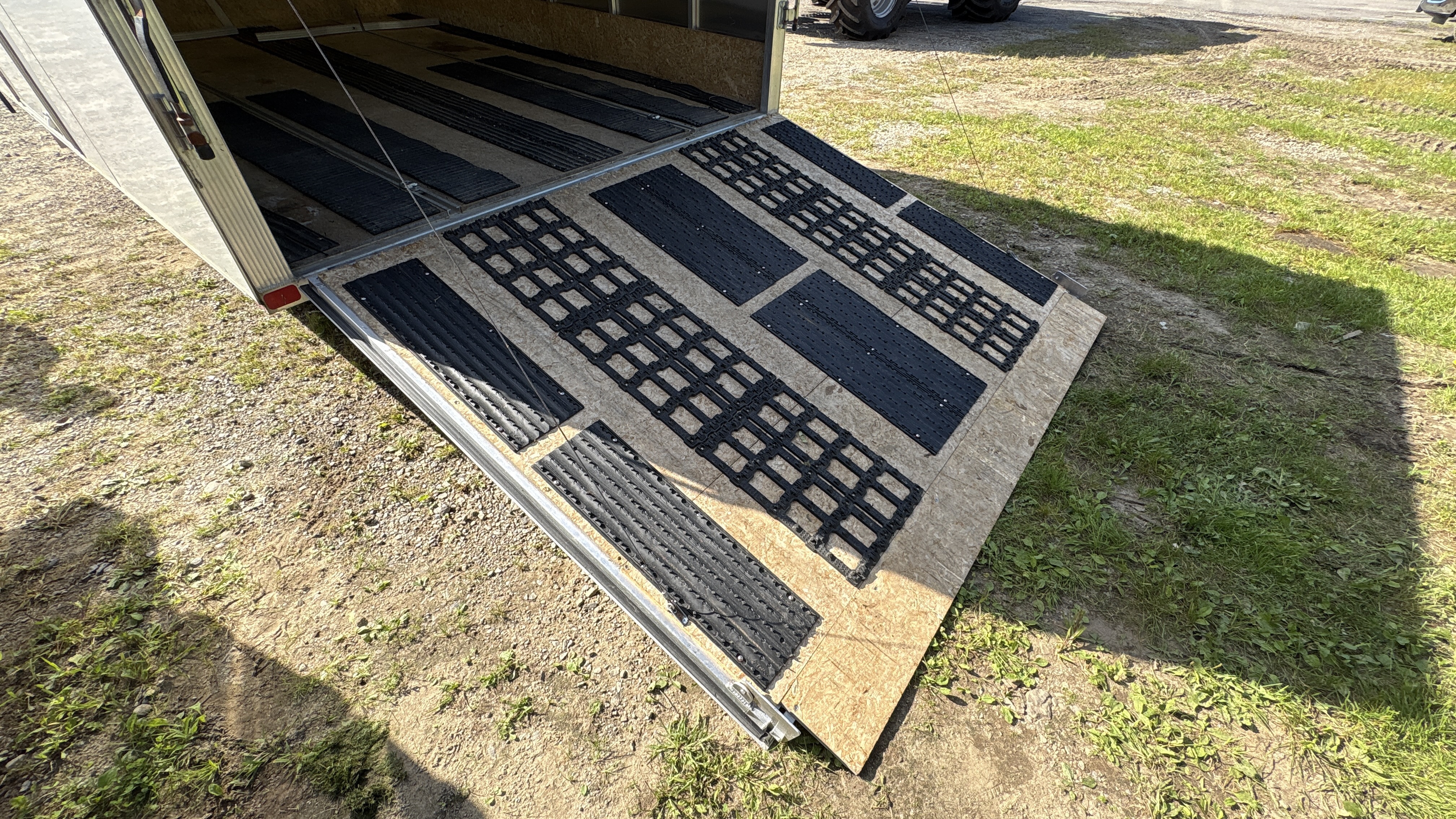 2021 Sport Haven Utility Trailer Flatbed Trucks/Trailer