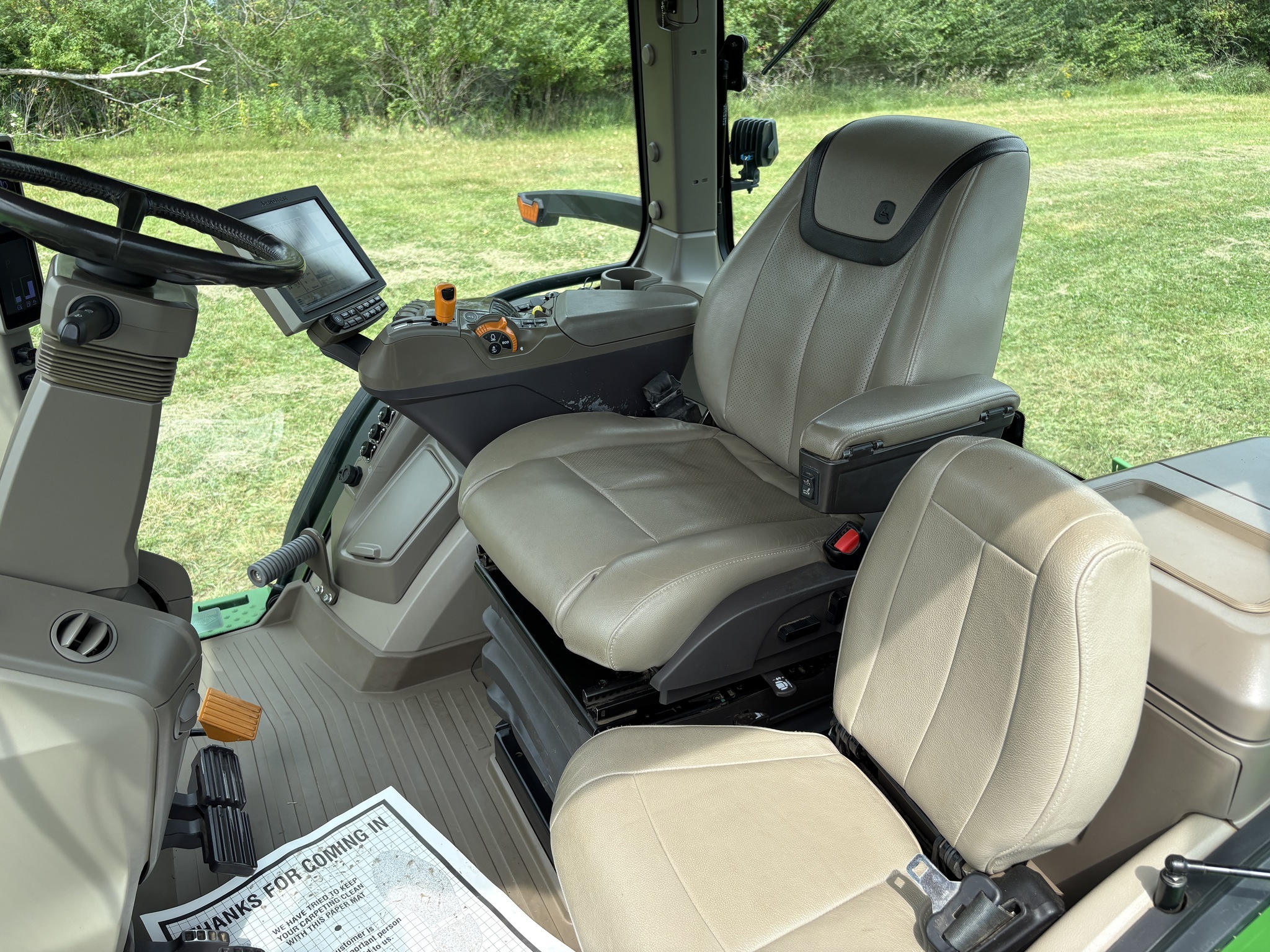2022 John Deere 8R 370 Tractor