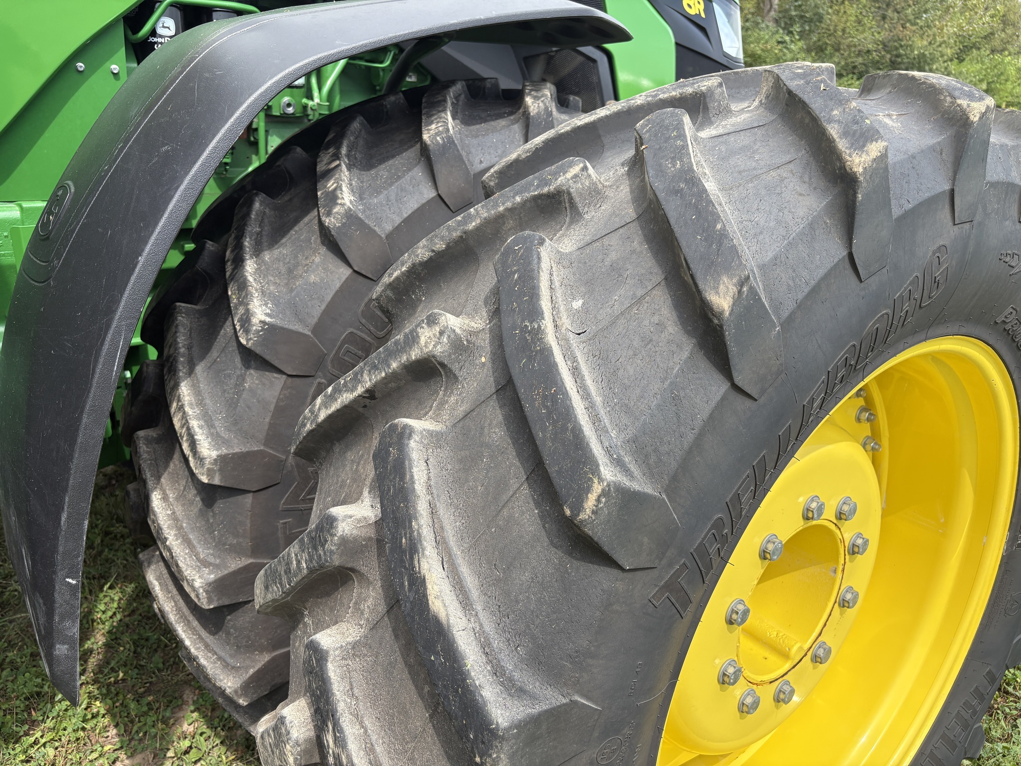 2022 John Deere 8R 370 Tractor