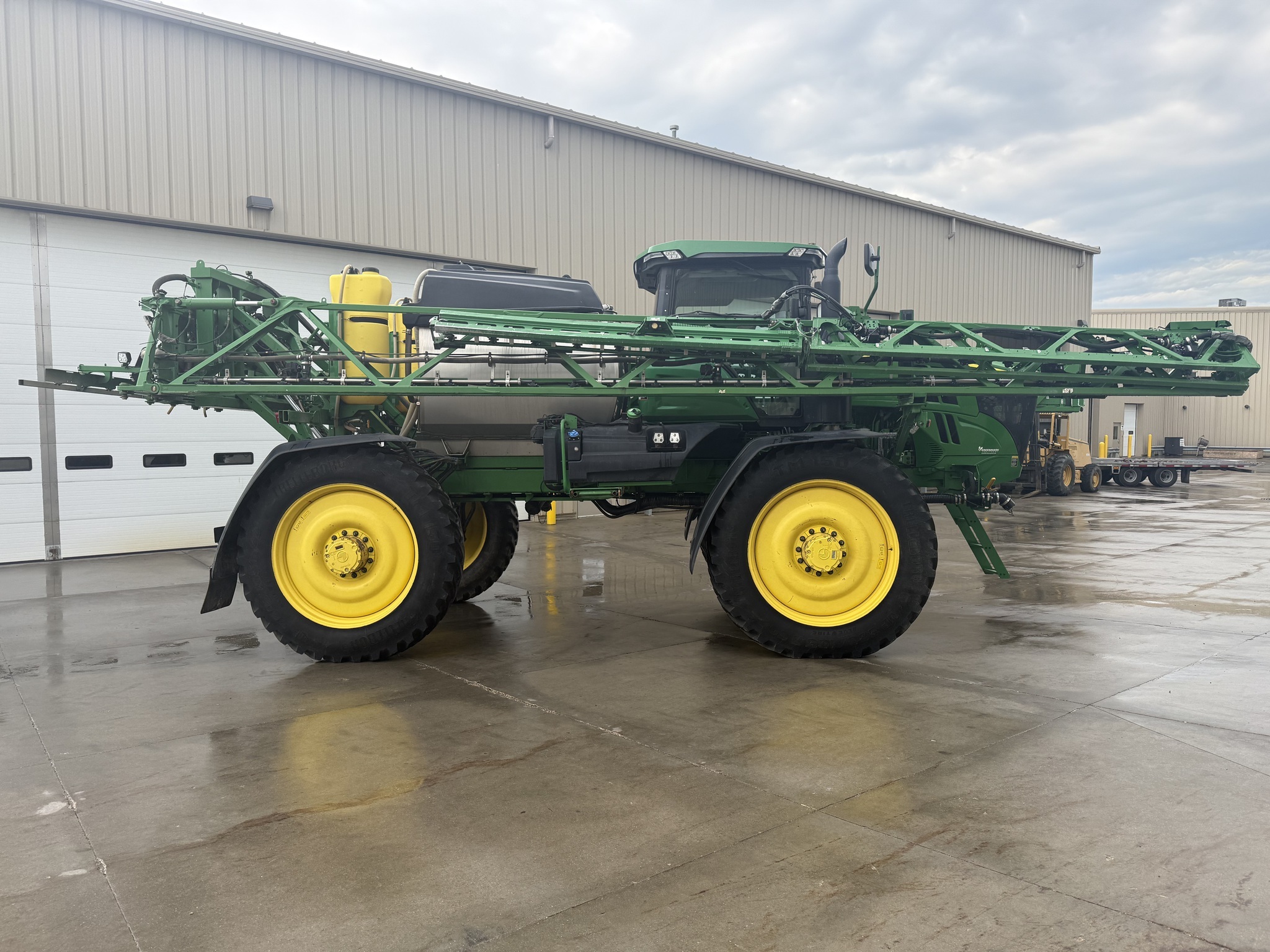 2022 John Deere 612R Self-Propelled Sprayer