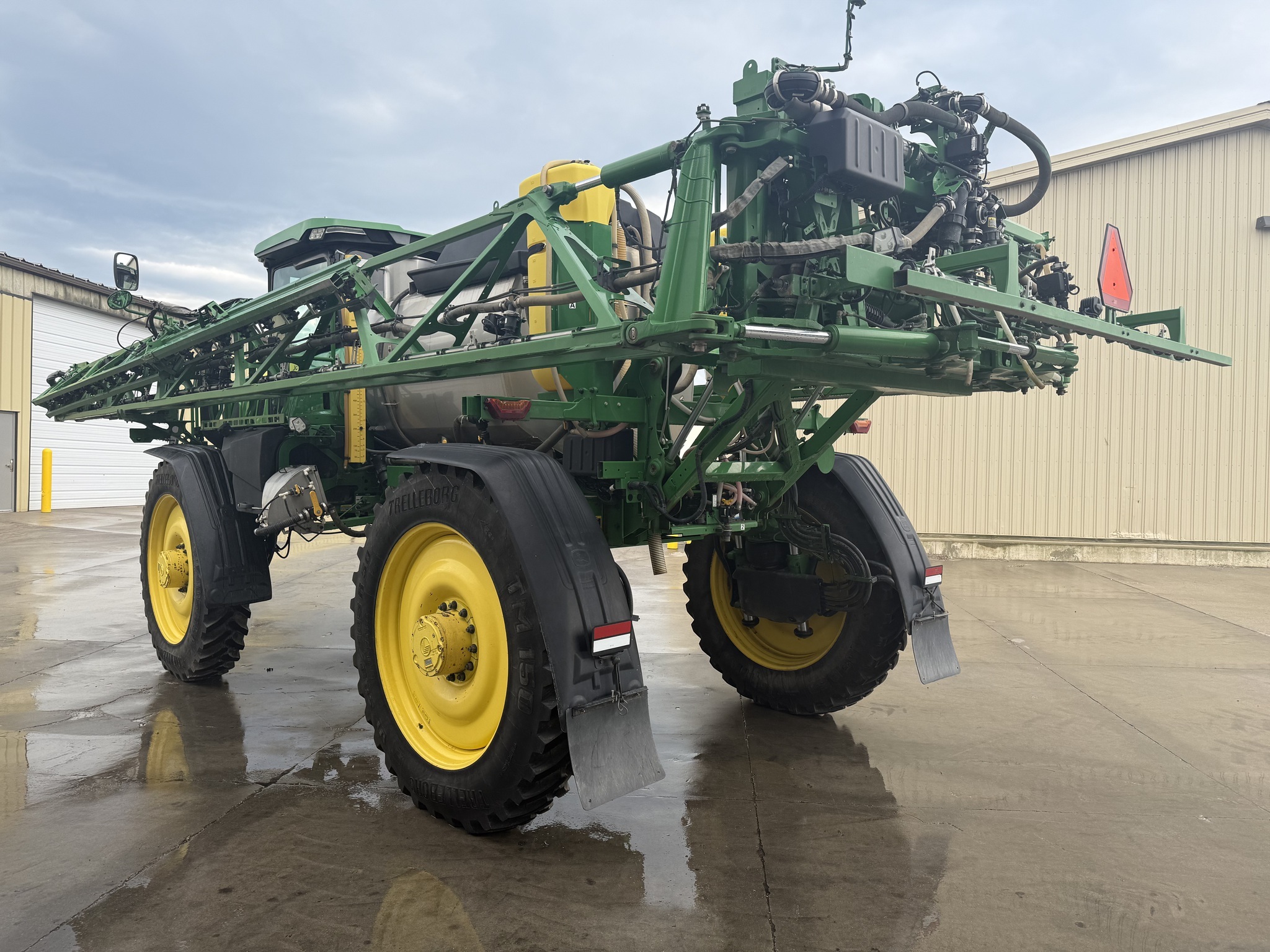 2022 John Deere 612R Self-Propelled Sprayer
