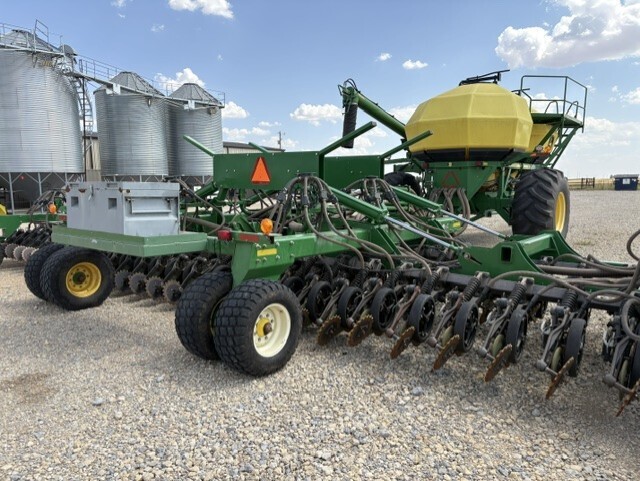 2016 John Deere 1890 Air Seeder