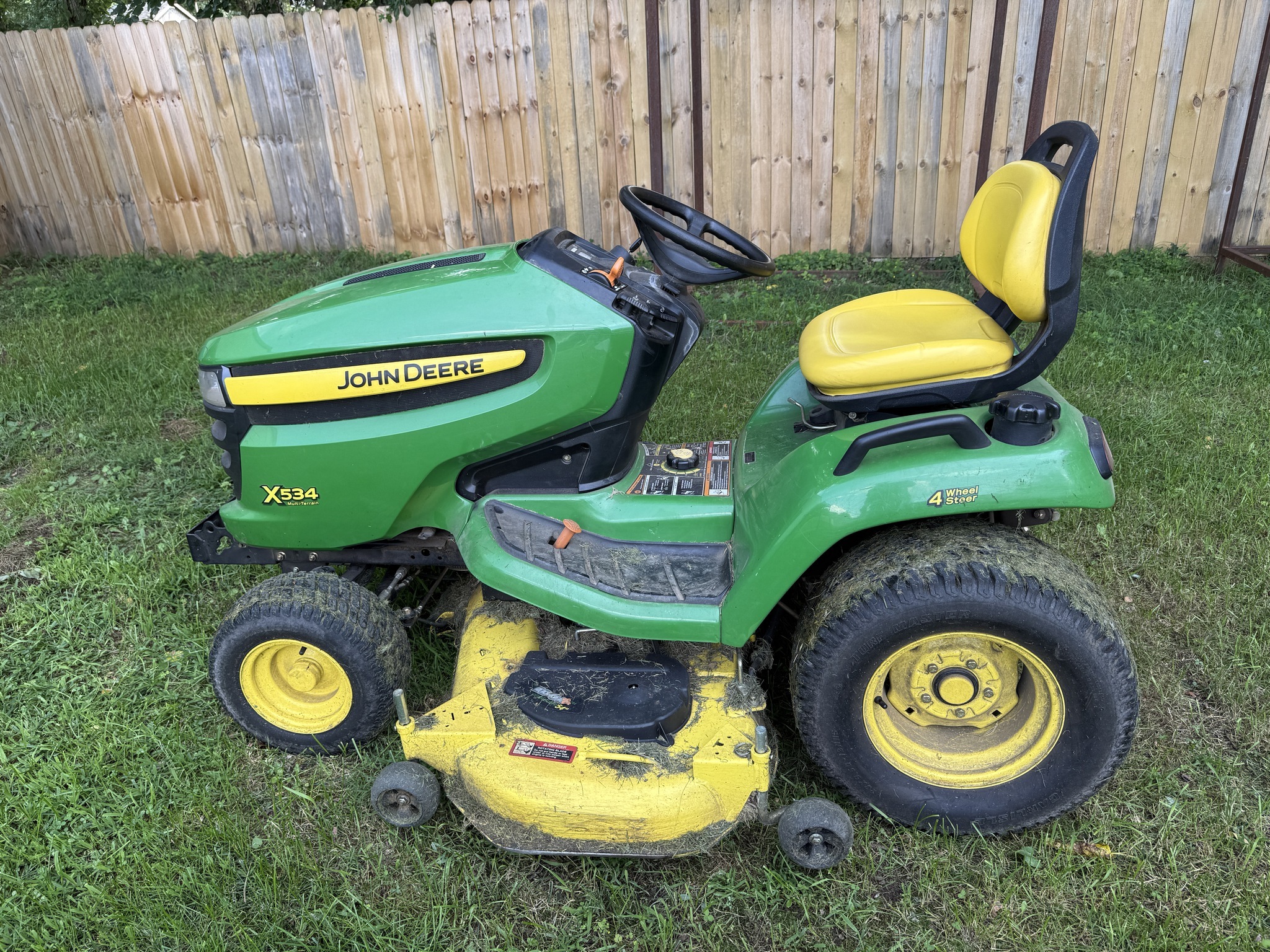 2006 John Deere X534 Lawn Mower