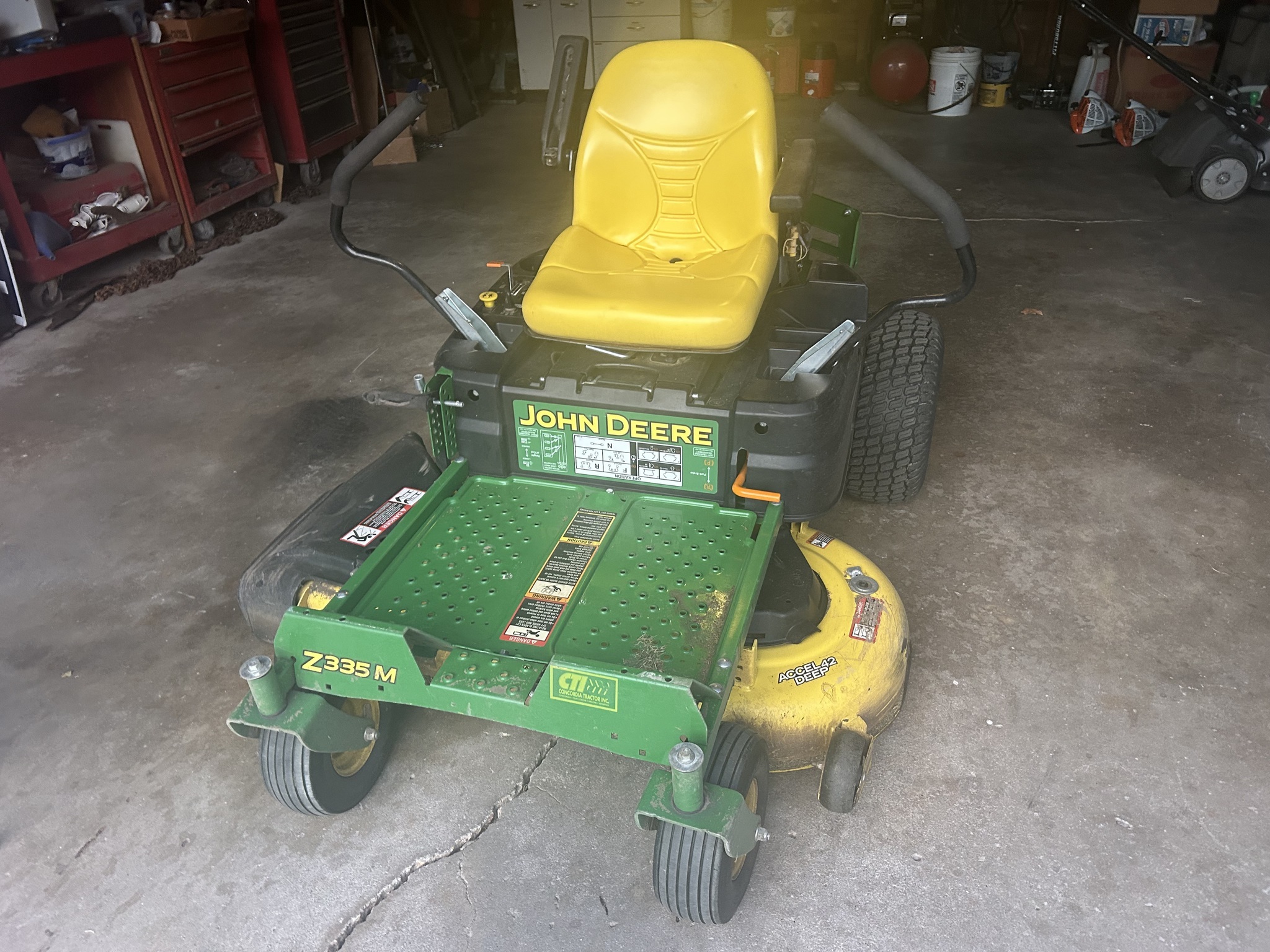 2018 John Deere Z335M Lawn Mower