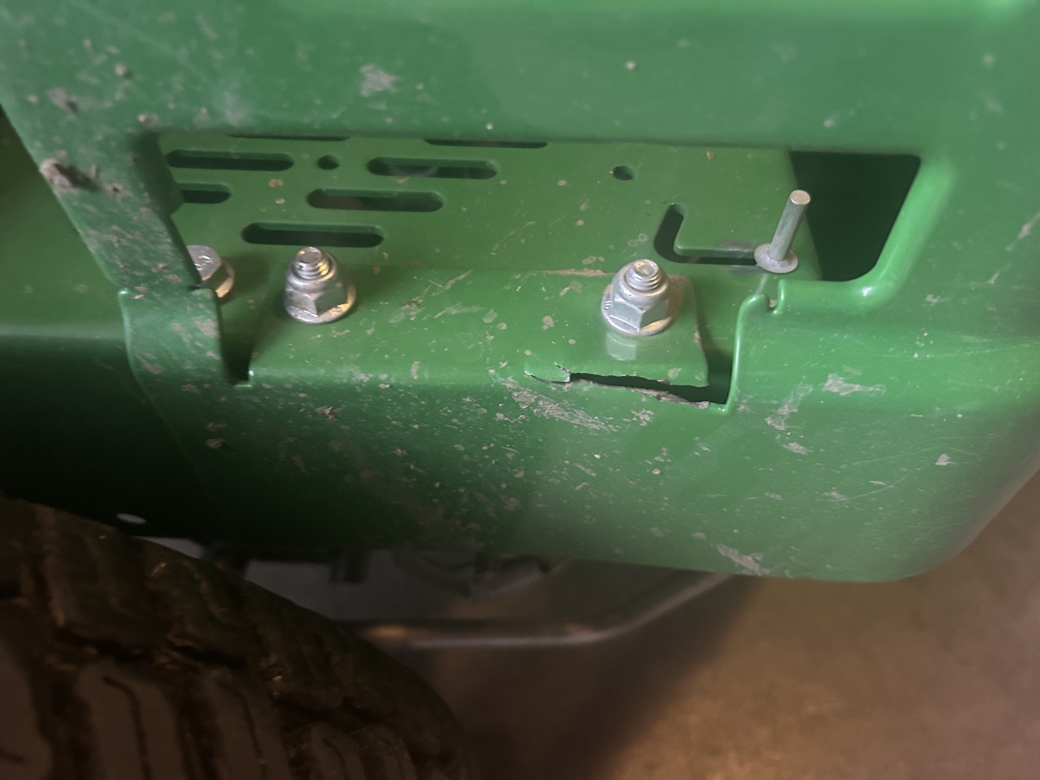 2018 John Deere Z335M Lawn Mower