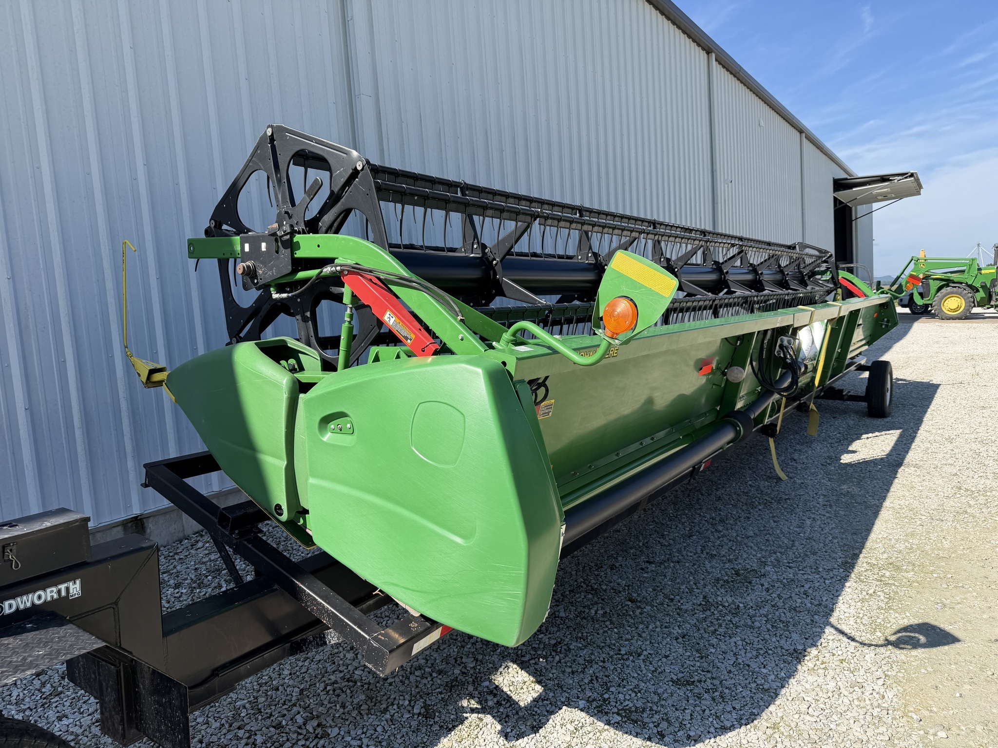 2019 John Deere 635F Platform