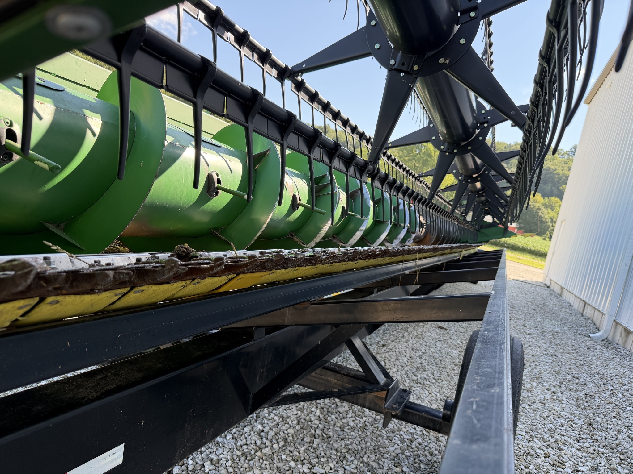 2019 John Deere 635F Platform