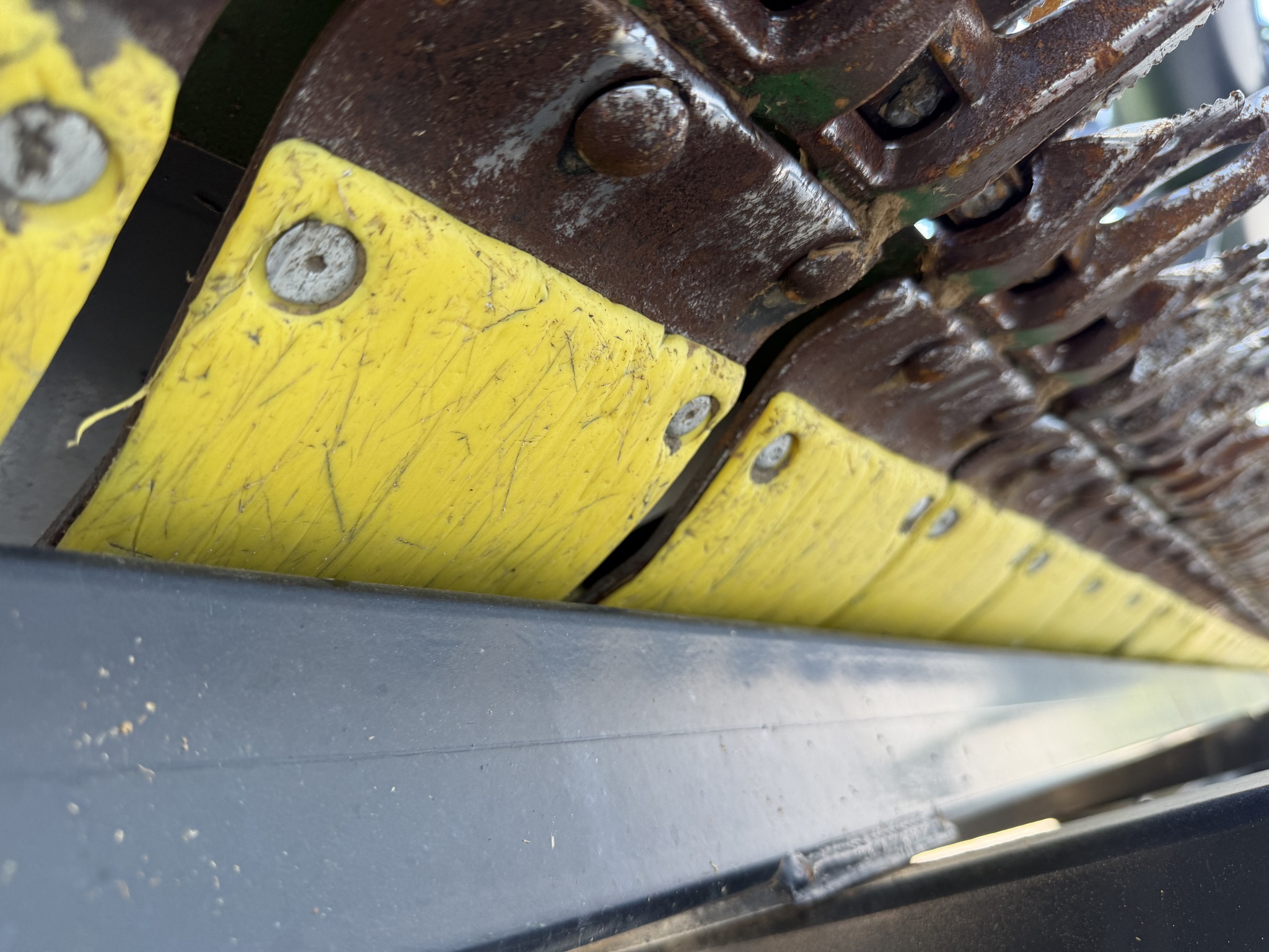 2019 John Deere 635F Platform
