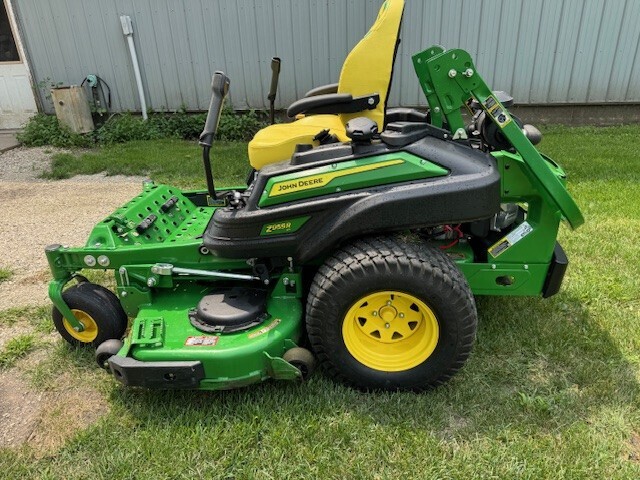 2025 John Deere Z955R EFI Lawn Mower