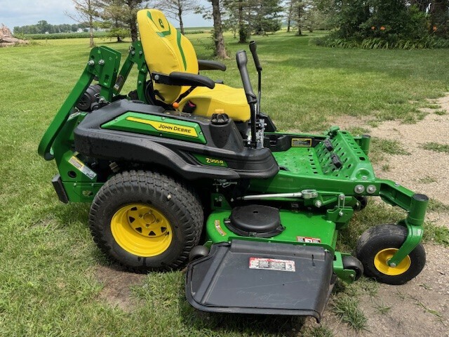 2025 John Deere Z955R EFI Lawn Mower
